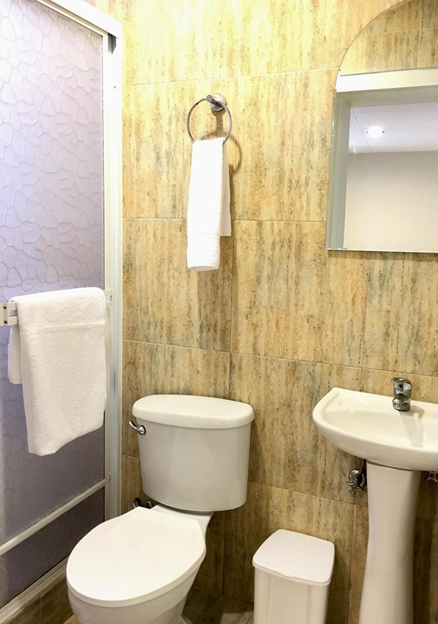 Nass Bed & Breakfast Κουένκα Εξωτερικό φωτογραφία